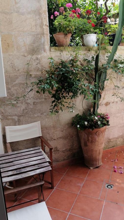 Le Volte Di San Leonardo Apartment Lecce Exterior photo
